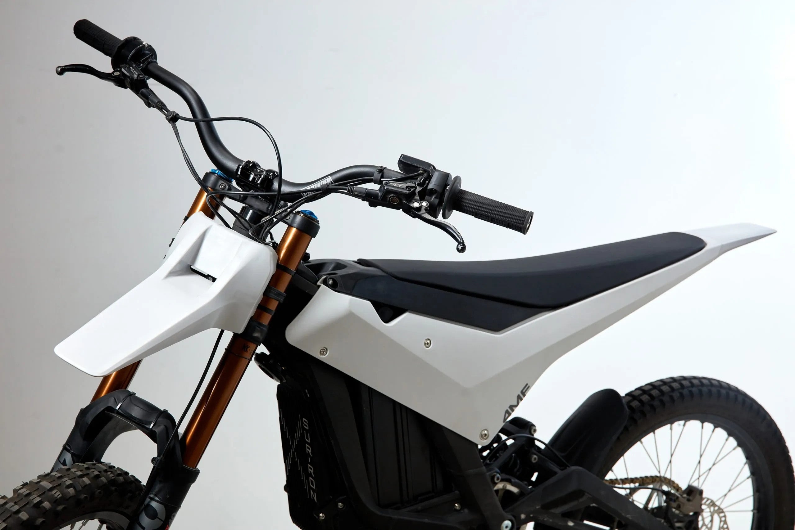 4MF Moto Kit - Surron Light Bee Seat & Plastics Kit