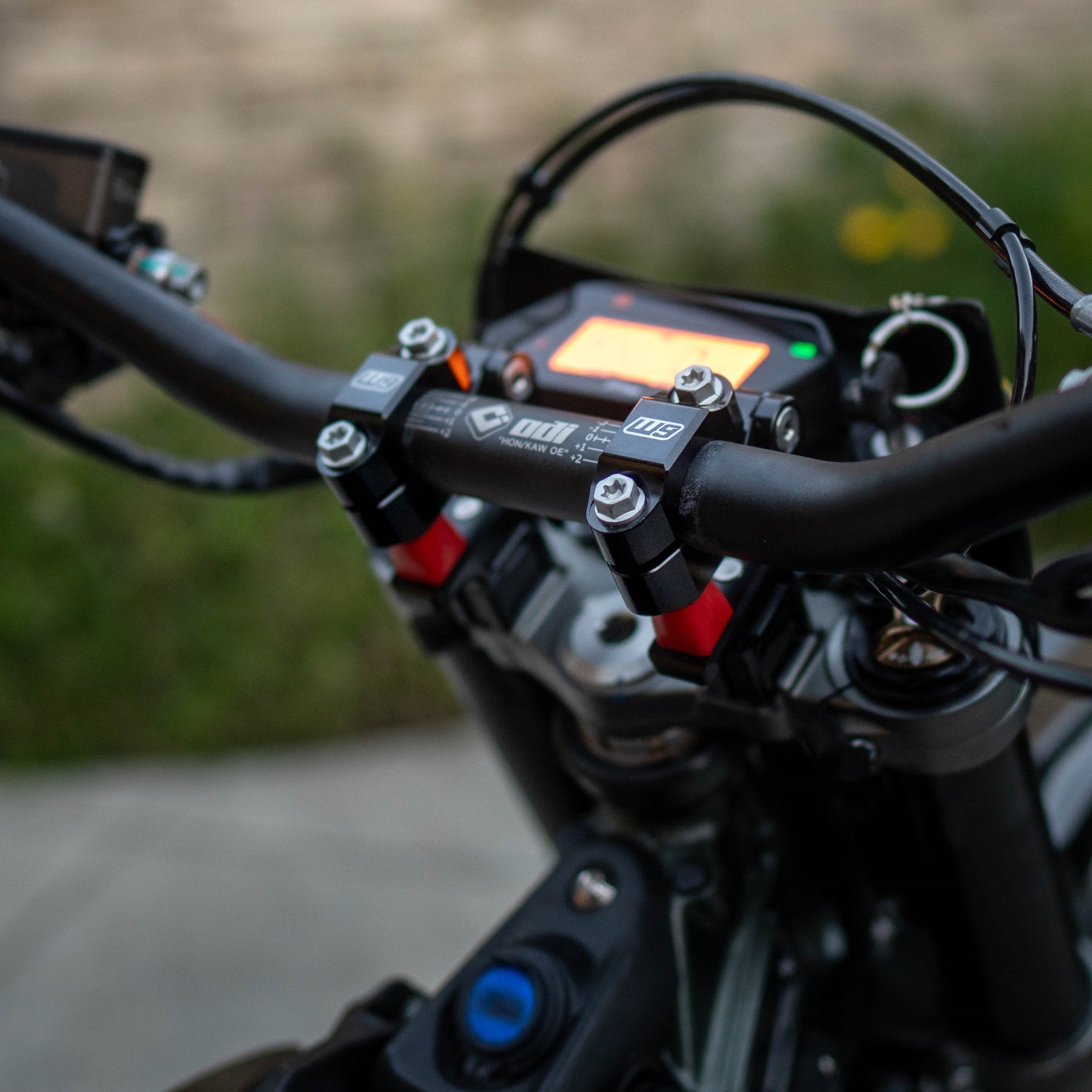 Warp 9 Flex Bar Mount for Surron Ultra Bee